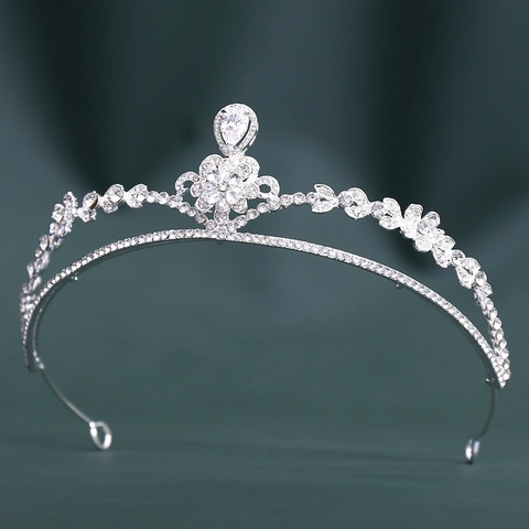 Lussuosa Corona da Sposa in Lega di Zircone a Fiore Elegante Tiara nuziale in Strass con Pendaglio a Goccia Copricapo Donna Gioielli