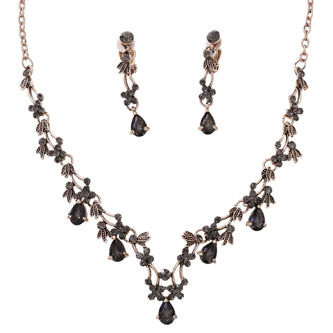 Elegante Collezione di Gioielli Vintage di Lusso con Collana e Orecchini in Zirconia a Goccia d'Acqua per Matrimonio Festa Donna Lega