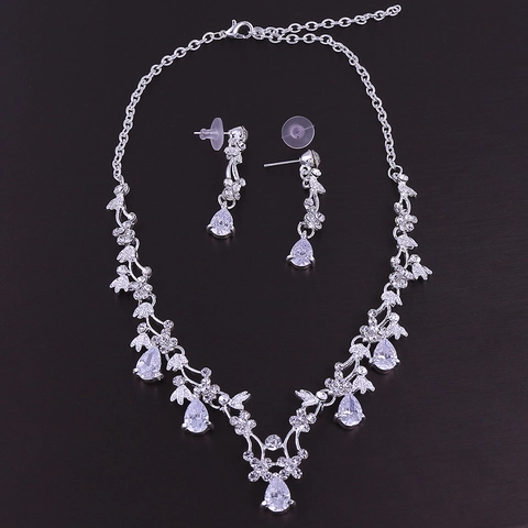 Elegante Collezione di Gioielli Vintage di Lusso con Collana e Orecchini in Zirconia a Goccia d'Acqua per Matrimonio Festa Donna Lega
