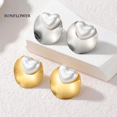 Boucles d'Oreilles Clous en Acier Inoxydable avec Perles Artificielles Géométriques pour Femmes Style Ins Cœur Carré Bijoux
