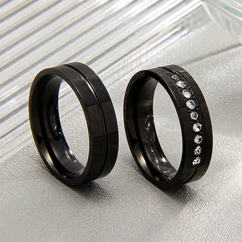 Fashion Stainless Steel Ring For Men Women Zirconia Rhinestone Inlaid Band Ring Elegant Modern Couple Jewelry No Unit