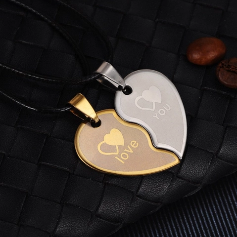 Set di Collane di Coppia con Incastro a Cuore in Acciaio Inossidabile Pendente con Lettera Love You Gioielli Minimalisti