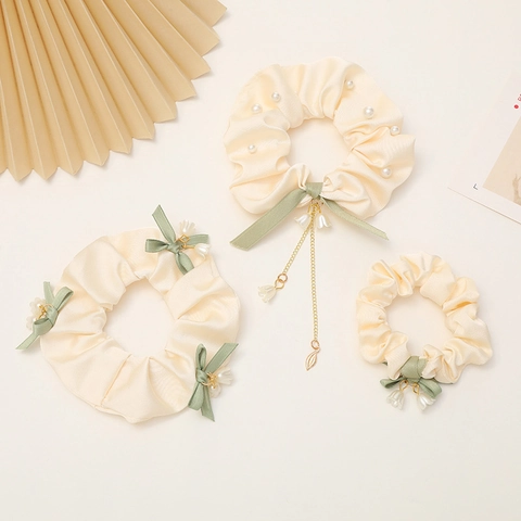 Süße Maiglöckchen Satin Haargummis Elegante Schleife Quaste Blume Haarseil Mit Künstlichen Perlen Damen Haarschmuck