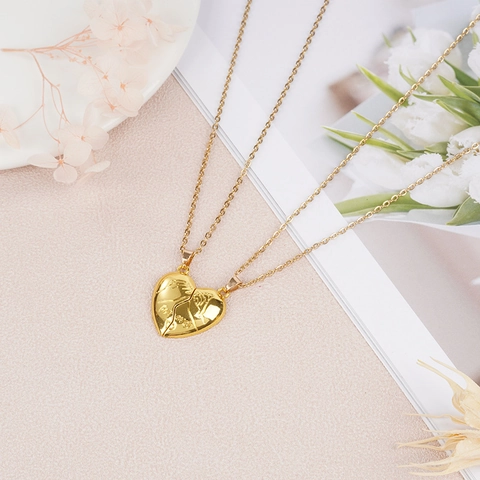 Simple Magnetic Heart Splicing Couple Necklace Set Alloy Stainless Steel Chain Forever Alphabet Pendant Jewelry For Lovers
