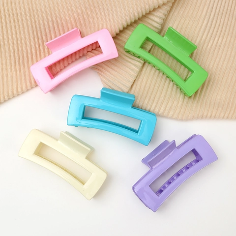 Pinza para el Cabello Grande Cuadrada Rectangular Textura Mate Color Caramelo para Mujer Accesorio de Peinado Diario