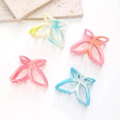 Gradient Schmetterling Hohle Haarklammer Legierung Schmetterling Haarkralle Süß Kühl Matte Haaraccessoires Für Damen