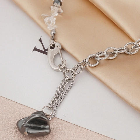 Collier de Collage Hip Hop Streetwear Chaîne en Acier Inoxydable Avec Perle d'Eau Douce Irrégulière Pendentif Hématite
