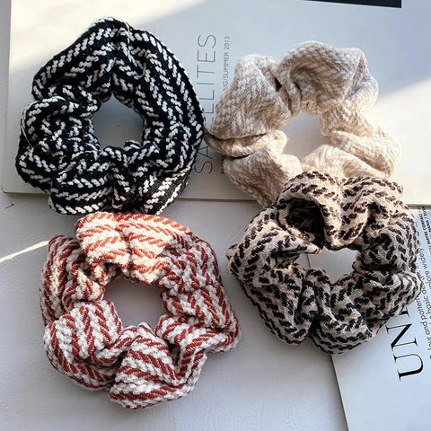 Gestrickte Gestreifte Scrunchie Große Elastische Haarband Vintage Fischgrätenmuster Täglich Pendeln Haargummi Damen Accessoire