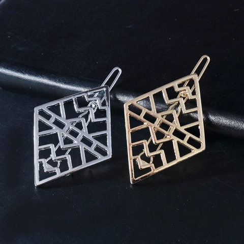Minimalistisch Geometrisch Ruit Opengewerkt Legering Haarclip Voor Dames Goud Zilver Verguld Elegante Metalen Zijclip Haarspeld