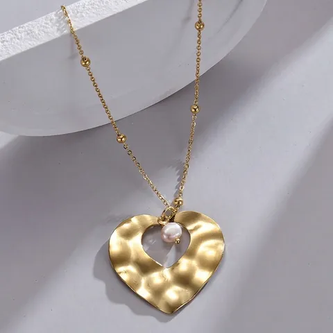 Collar con Colgante de Corazón Martillado de Acero Inoxidable Estilo Francés para Mujer Collares de Corazón Oro Perla Artificial