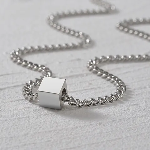 Minimalistische Edelstahl Würfel Anhänger Halskette Hip Hop Industriestil Ästhetik Schmuck Unisex Täglicher Accessoire