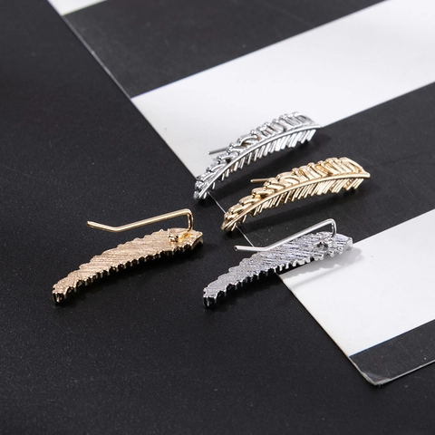 Women Alloy Feather Shape Ear Climbers Exaggerated Leaf Design Ear Crawlers Gold Silver Metal Earrings For Party Jewelry