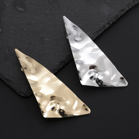 Exaggerated Geometric Triangle Hair Clip Hammered Texture Large Metal Alloy Spring Hairpins For Women Fashion Accessories