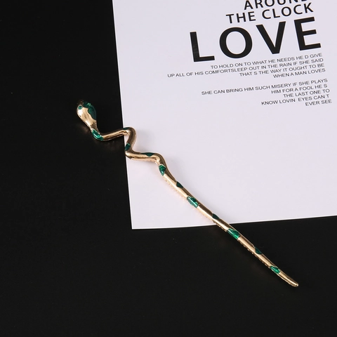 Vintage Snake Shaped Hair Stick Alloy Gold Silver Plated With Green Enamel Rhinestone Gothic Hair Accessories For Women