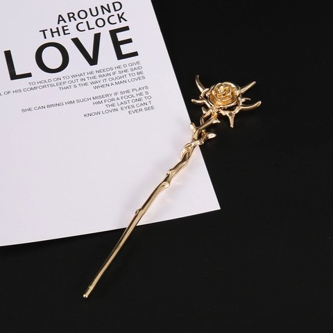 Palillo para el Pelo Gótico Oscuro Rosa con Espinas Aleación Metal Líquido Punk Harajuku Accesorio para el Cabello Mujer Joyería Vintage