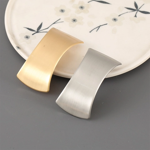 Minimalist Geometric Alloy Hair Clip For Women Matte Brushed Metal Spring Side Clip Gold Silver Fashion Hair Accessories