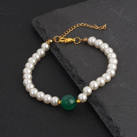 Elegant Natural Artificial Pearl Bracelet Featuring Green Agate Bead And Gold Alloy Lobster Clasp Adjustable Beaded Jewelry For Women
