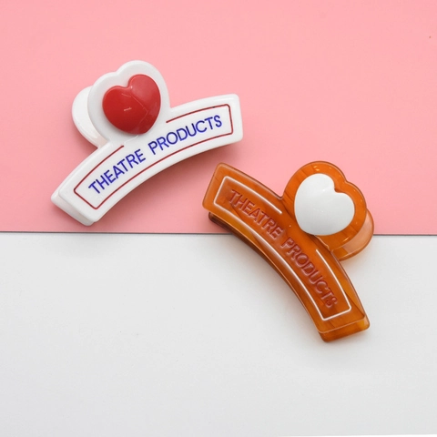 Acetate Heart Hair Claw Clip Vintage Tortoise Shell Shark Clip Elegant Letter Logo Hair Accessories For Women Daily Styling