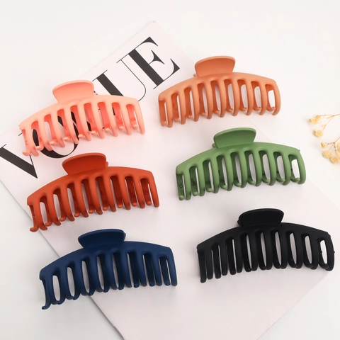 Large Matte Hair Claw Clip Minimalist Candy Color Shark Clip 11cm Dragon Bone Hair Accessory For Women Thick Hair Styling