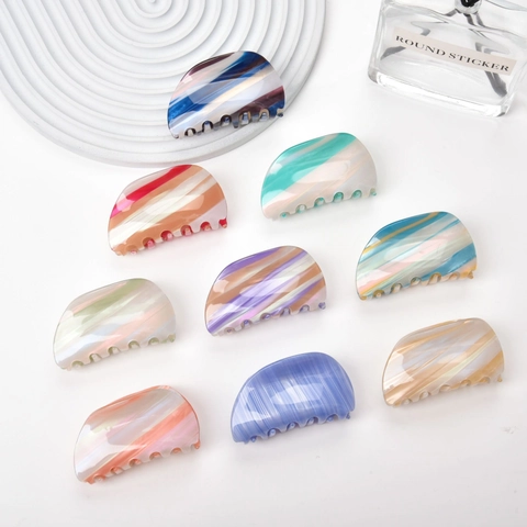 Women Fashion Acetate Hair Claw Clip Elegant Marble Pattern Striped Shark Clip Semicircle Hair Accessory For Thick Hair