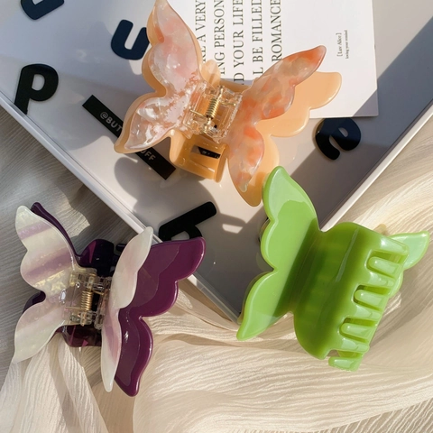 Sweet Butterfly Acetate Hair Claw Clip For Women Fashion Marble Pattern Handmade Shark Clip Hair Accessories For Thick Hair