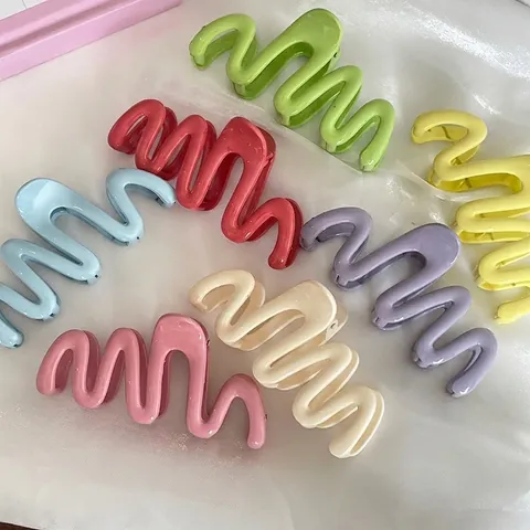Pinza para el Pelo Grande Ondulada Estilo Coreano Color Crema Dopamina Plástico Clip Tiburón Zigzag Accesorios para Pelo Mujer