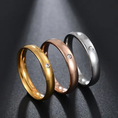 Anello a Cupola Intarsiato con Strass in Acciaio Inossidabile Fascia Minimalista Lucidata a Specchio per Uomo Donna Coppia Gioielli da Sposa