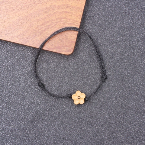 Handmade Peachwood Carved Plum Blossom Flower Braided Rope Bracelet For Women Men Adjustable Natural Ethnic Lucky Cord Bracelet Jewelry