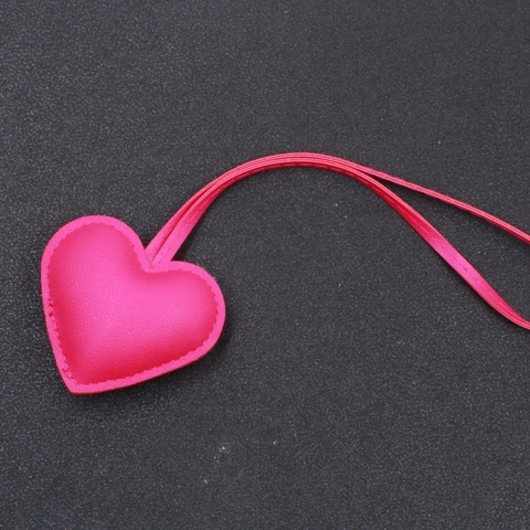 Portachiavi in Pelle Imbottita a Forma di Cuore Ciondolo per Borsa Minimalista Accessorio per Anello Chiave Auto per Decorazione Zaino Regalo di Moda