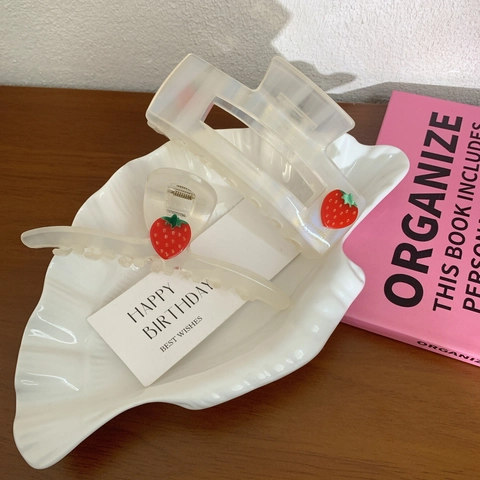 Süße Erdbeere Acetat Haarklammer Für Damen Niedliches Frucht Design Große Haarkralle Rutschfeste Haarzubehör Zur Dekoration