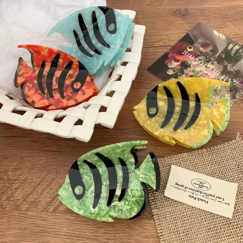 Ocean Biological Tropical Fish Shaped Acetate Hair Clip Striped Marble Pattern Hair Claw Shark Clip Fashion Hair Accessory For Women