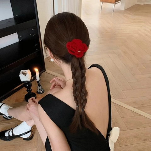 Pinza per Capelli a Forma di Rosa Rossa Fatta a Mano all'Uncinetto Vintage Peluche Elastico per Capelli Floreale