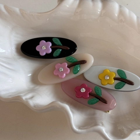 Barrette de Mode en Résine pour Femmes avec Fleur 3D et Strass Mignonne Couleur Gelée Ovale Pince Latérale Accessoires