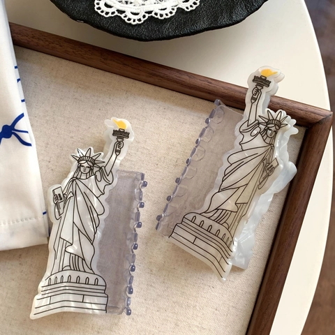Statue Of Liberty Acetate Hair Claw Clip Elegant Pearlescent Character Shark Clip Handmade Large Hair Accessory For Women