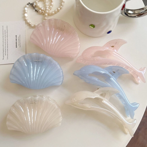 Jelly Color Ocean Theme Hair Claw Clips PS Material Dolphin Shell Shaped Hair Accessories For Women Summer Beach Vacation