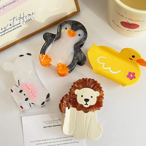 Cute Animal Shaped Acetate Hair Claw Clips Penguin Duck Lion Cat Patterns Cartoon Hair Clamps For Women Hair Accessories