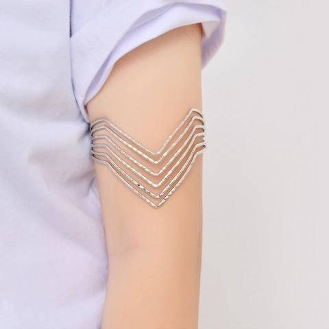 Boheems Punk Meerlaags Geometrisch Hol Metalen Armring Voor Dames Goud Zilver Gegalvaniseerd Gehamerd V-vormig Sieraad