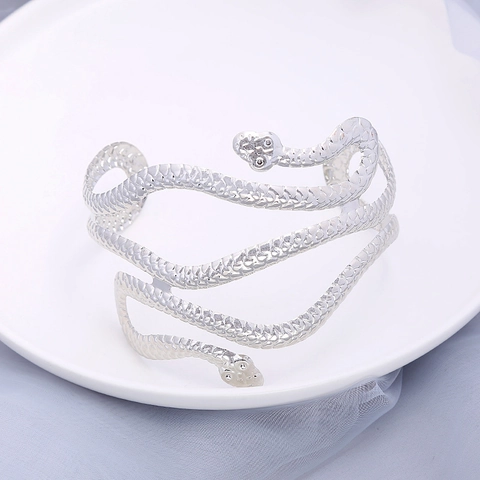 Exaggerated Punk Metal Snake Shape Adjustable Cuff Bracelet For Women Fashion Animal Armband Jewelry Body Accessory