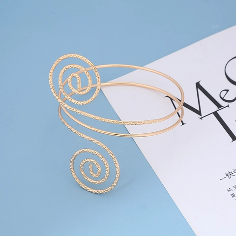 Minimalist Alloy Spiral Armlet For Women Adjustable Geometric Upper Arm Cuff Bracelet Bohemian Hammered Texture Metal Jewelry Gift