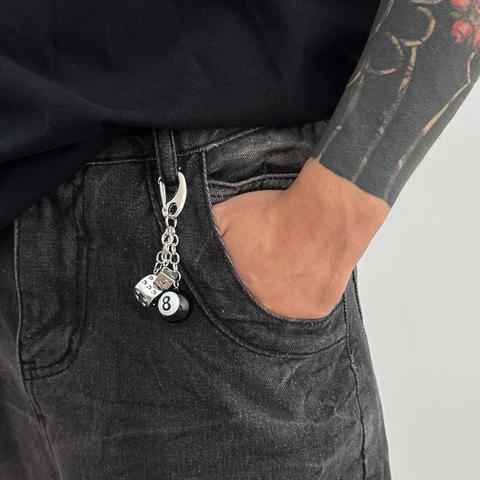Hip Hop Retro Legierung Würfel 8-Ball Schlüsselbund Für Herren Damen Streetwear Strass Billardkugel Hose Kette Schlüsselring Schmuck Geschenk