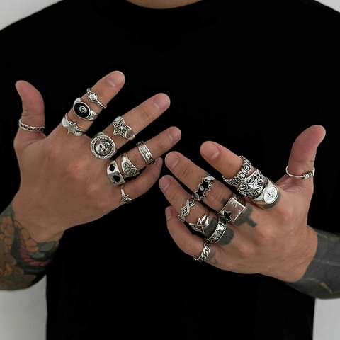 Vintage Legierung Totenkopf Stern Ringe Für Herren Antiksilber Punk Hip Hop Schmuck Kollektion Gothic Pik-As Muster Fingerringe