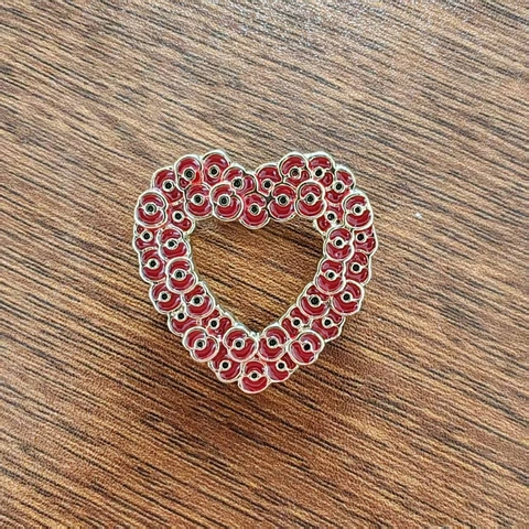 Vintage Red Poppy Flower Heart Brooch Pin Alloy Enamel Memorial Badge For Women Men Remembrance Day Clothing Accessories