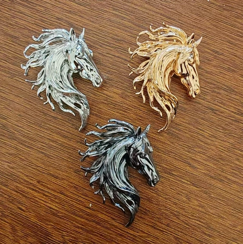 Vintage Creative Horse Head Brooch For Women Men Alloy Animal Suit Coat Pin Fashion Jewelry Accessory Accessory Gift