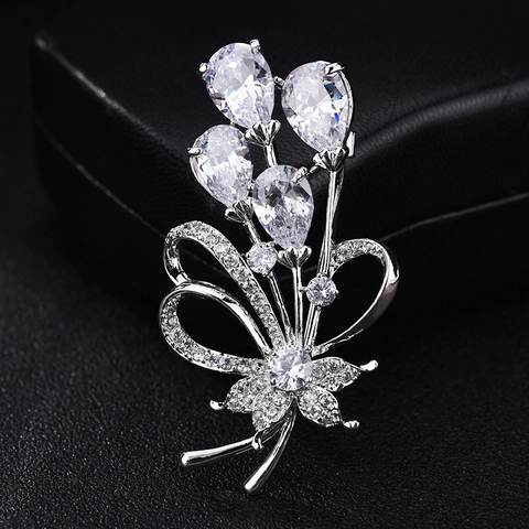 Elegante Koper Zirconia Bloem Broche Voor Vrouwen Luxe Strass Ingelegde Bloemen Speld Voor Pak Trui Mode Sieraden Cadeau