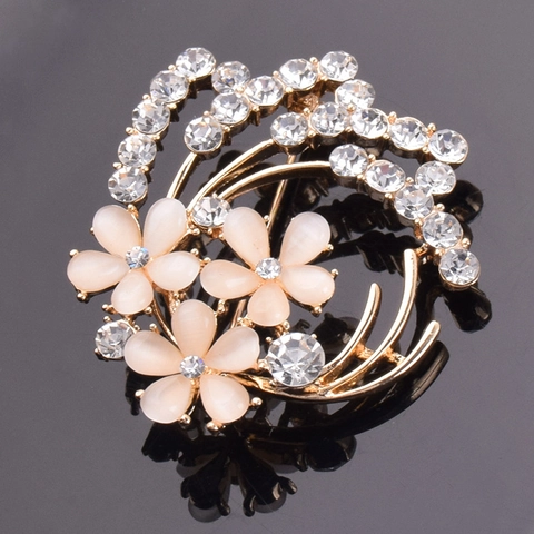 Elegant Alloy Flower Brooch For Women With Cat Eye Stone And Rhinestone Vintage Wedding Banquet Clothing Pin Jewelry