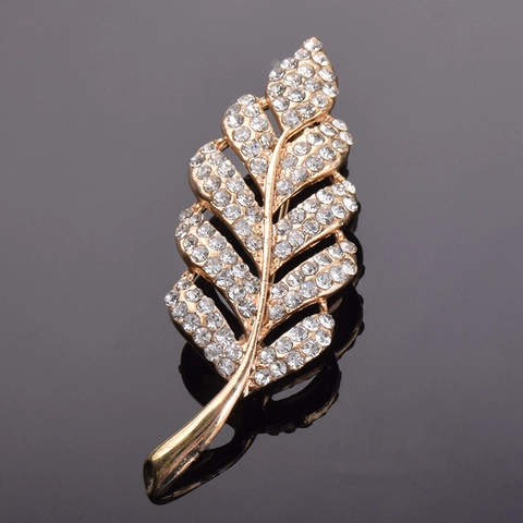 Luxury Gold Plated Alloy Leaf Brooch With Sparkling Rhinestones Fashion Elegant Pin For Women Suit Coat Jewelry Gift