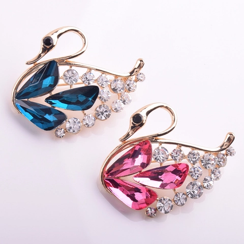 Broche de Cisne de Aleación Elegante Con Diamantes de Imitación Incrustados Broche de Animal de Moda para Accesorios de Vestir de Mujer Joyería de Regalo