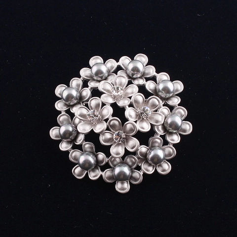Broche de Flor de Aleación Mate Vintage Racimo de Diamantes de Imitación Perla Artificial Pin Corsage para Mujer Boda Fiesta Accesorio