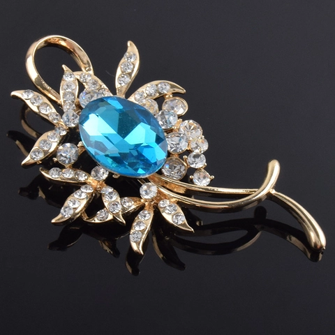 Elegant Alloy Flower Brooch For Women High-End Artificial Crystal Rhinestone Pin For Wedding Party Apparel Decoration