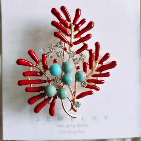 Spilla a Forma di Fiore con Ramo di Corallo Rosso Etnico Vintage per Donna Lega d'Oro Smalto Perla Artificiale Turchese Strass Gioielli da Spilla Floreale